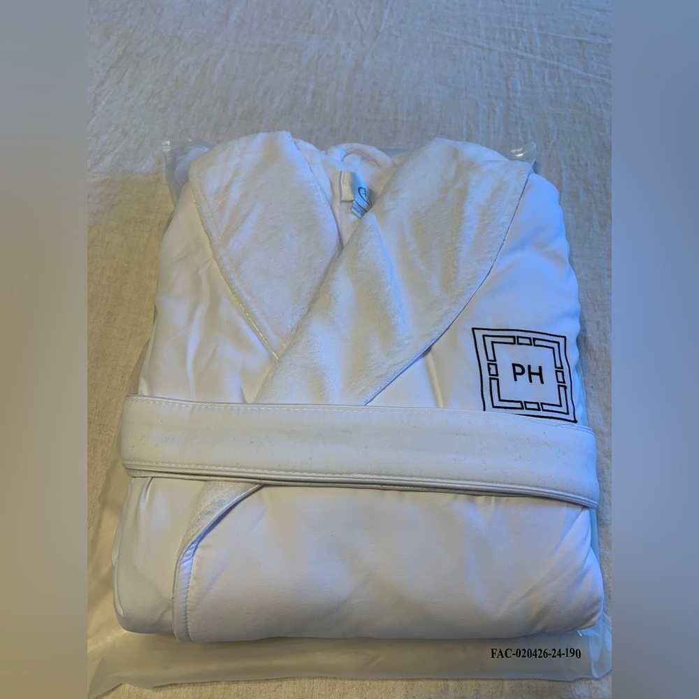 🧖‍♀️CHADSWORTH & HAIG ROBE 🧖‍♀️ - Picture 3 of 5